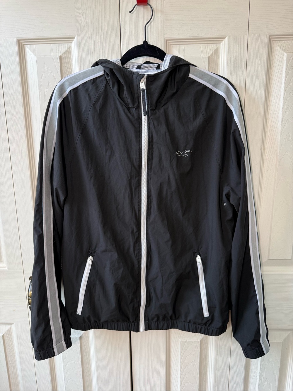 Hollister Epic Flex Windbreaker Hooded Jacket Mens Size Medium